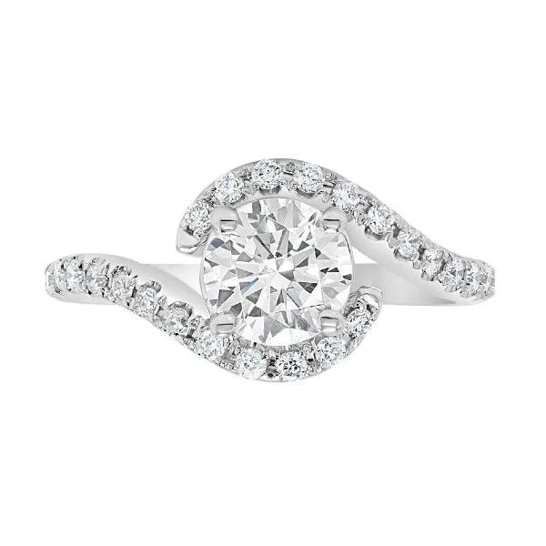 1.05 CTW Round Diamond Engagement Ring