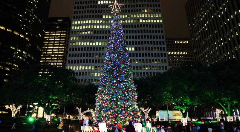 Christmas Tree with christmas lights during the holiday season