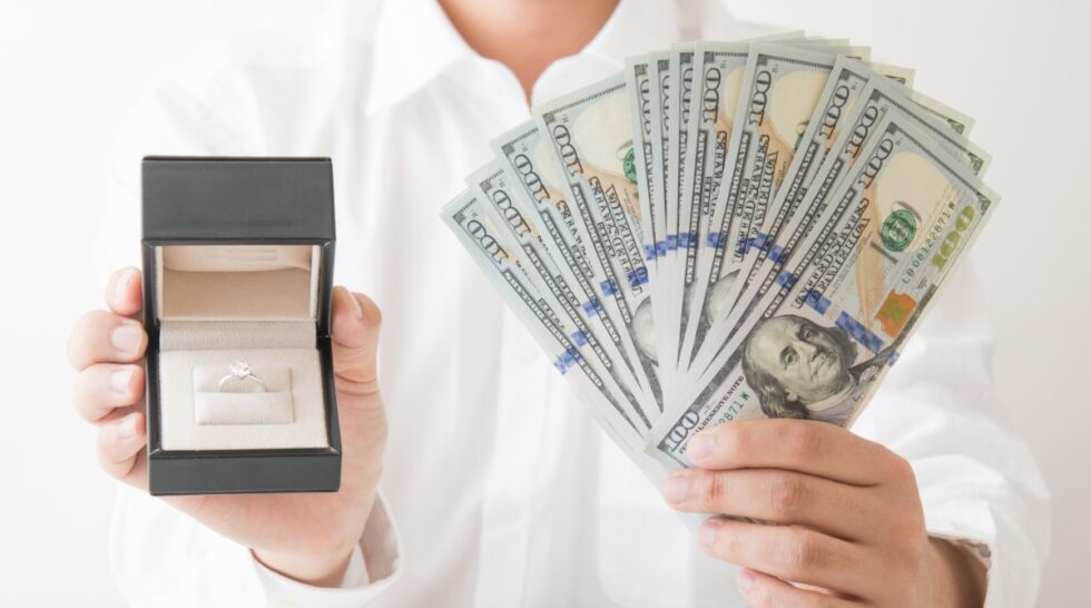 How Much is My Diamond Engagement Ring Worth If I Try To Sell It?