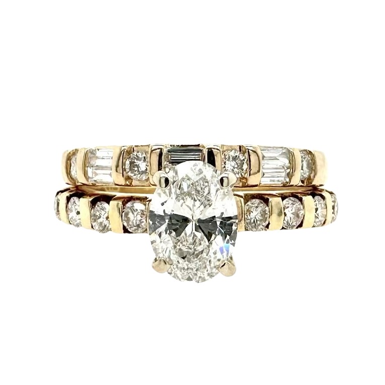 1.25 CTW Oval Engagement Ring and Band