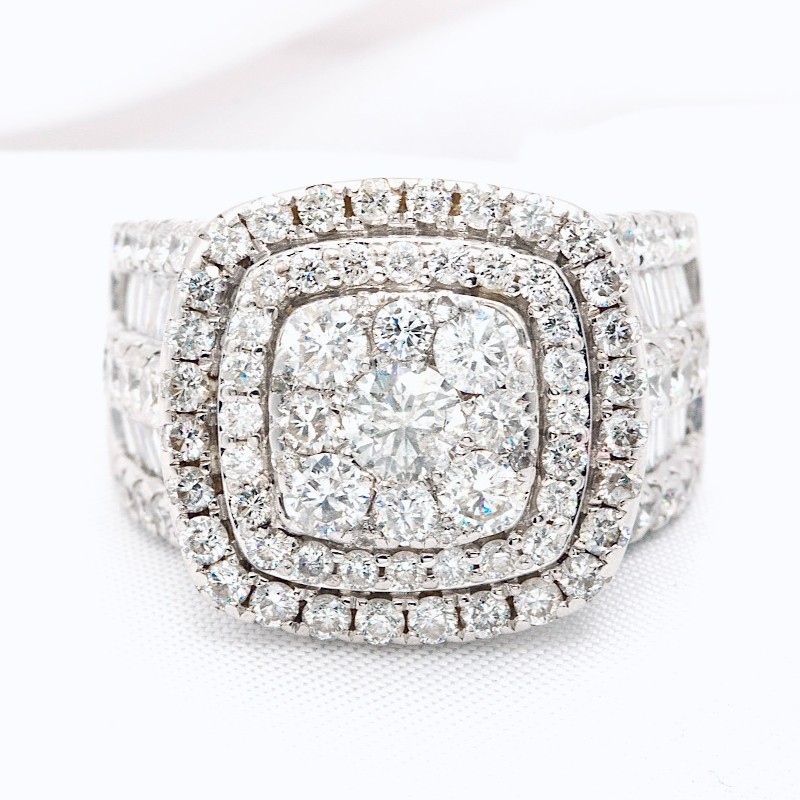 10k 4.50 CTW Diamond Engagement Ring