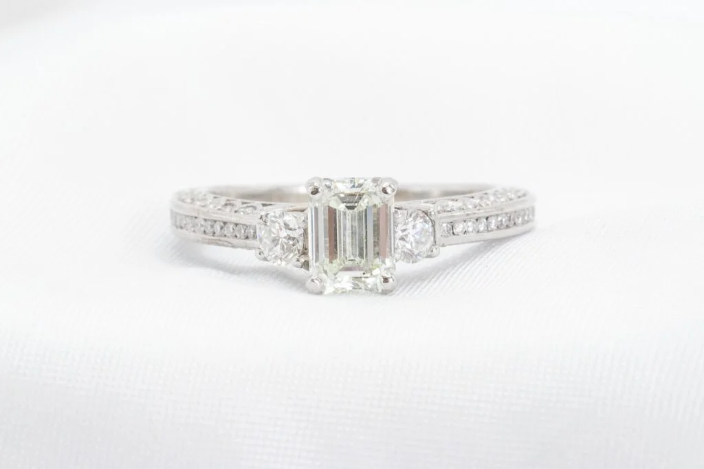 emerald cut diamond ring