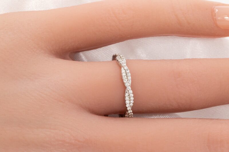 braided diamond wedding band