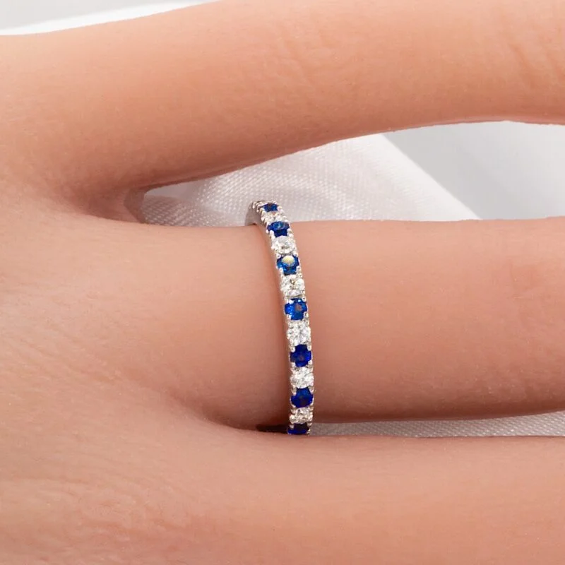 sapphire and diamond wedding band