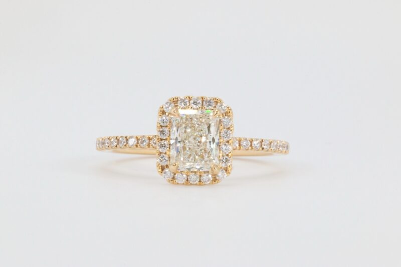 gia radiant halo diamond ring